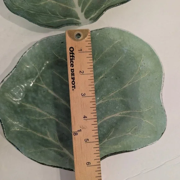 Set of 4 Vintage Green Glass Cabbage Leaf Shaped Serving Dishes Appetizer Plates - Picture 11 of 16
